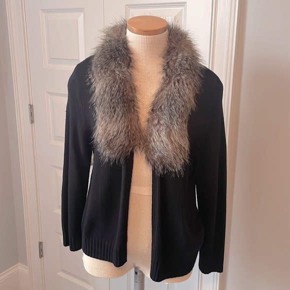 Vince Camuto 3/4 sleeve cardigan with removable faux fur collar. size large. - Picture 1 of 5